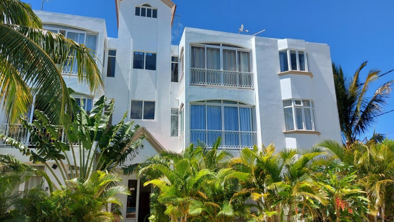 Tropical Palms Apartment Mauritius Pointe aux Canonniers Exterior foto